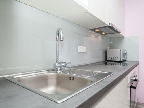 Apartments Dva Galeba - Standard One Bedroom Apartment with Partial Sea View 106
