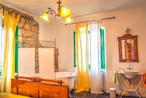Ванная комната в Rural Villas Crikvenica