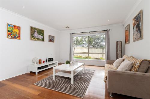 Fotografie z fotogalerie ubytování Berwick Springs Apples's Art Home v destinaci Narre Warren South