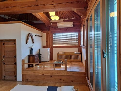Soseoljae Guesthouse Gyeongjuにあるシーティングエリア