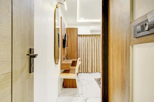 Bilik mandi di Hotel M Park