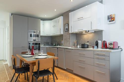 Charmant 3 Pieces 4 Pers WiFi AC