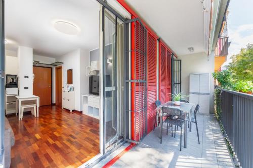 Free Private Parking - 5min to Metro - Balcony - Quiet