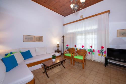 Μια τηλεόραση ή/και κέντρο ψυχαγωγίας στο Ismini Apartments