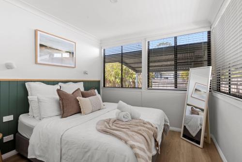 Katil atau katil-katil dalam bilik di Indigo Pet Friendly 5 Mins Walk to Bay