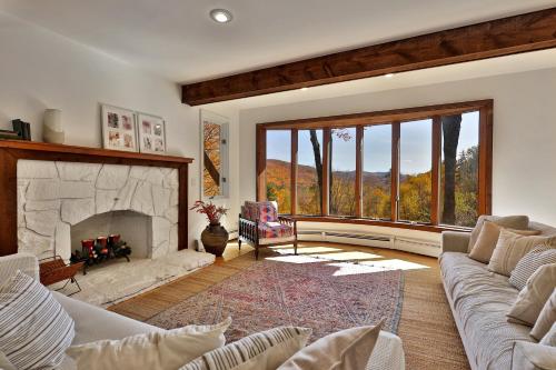 Χώρος καθιστικού στο Mountainview Escape home