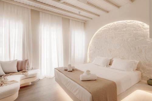 White Suites Syros