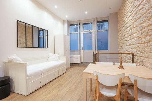 Loft 2 BR Marais, Notre Dame AC by LCC Agency