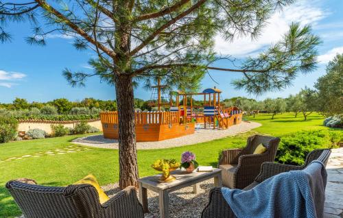 Beautiful Villa Omo with pool in Pula