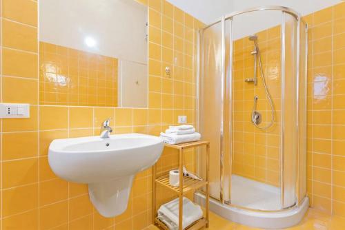 Ένα μπάνιο στο La Casa del Geco