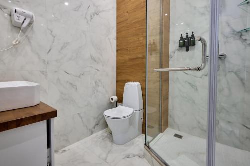 Ванная комната в Aisha Bibi Hotel & Spa Burabay