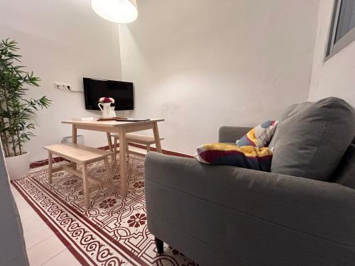 Home in Seville V33-B