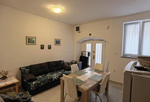 Studioapartment in Opatija mit Terrasse, Klimaanlage, W-LAN, Waschmaschine 5211-1
