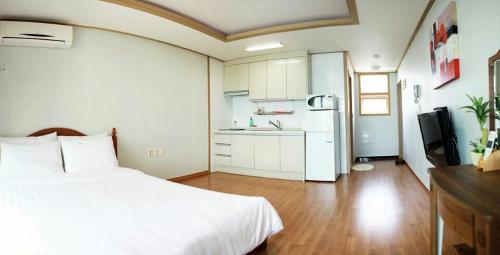 Dapur atau dapur kecil di Jeju Bada Wi Olle Pension