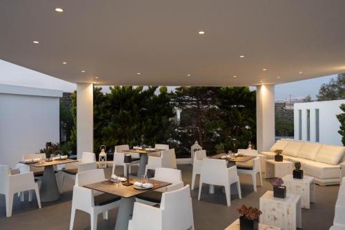 Posezení v ubytování Santorini Princess Presidential Suites