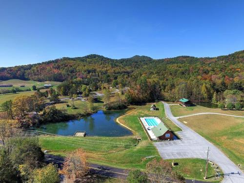 Briar Brook - Private Smoky Mountain Luxury Log Home with 2 Fireplaces, Hot Tub & Community Pool photo 68
