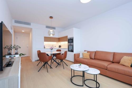 Skypark Tower 4, free parking and beautiful views