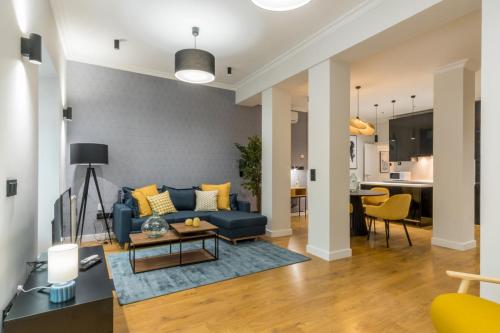 Wide and modern -1 bedroom 15 bathrooms- Malasaña