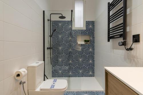 Wide and modern -1 bedroom 15 bathrooms- Malasaña