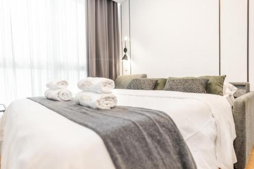 Central apartment with Picasso vibes by REMS photo 10