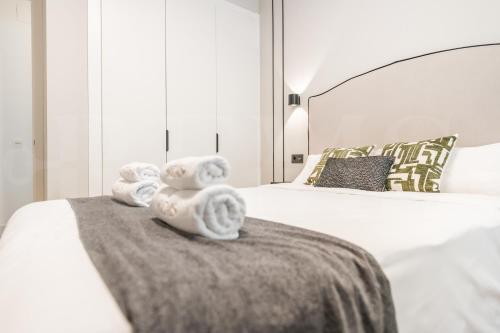 Central apartment with Picasso vibes by REMS photo 28
