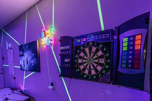 Gambar di galeri bagi Miami amazing location, Luxury & Spacious, Large pool, BBQ, Game room, Pool di Miami
