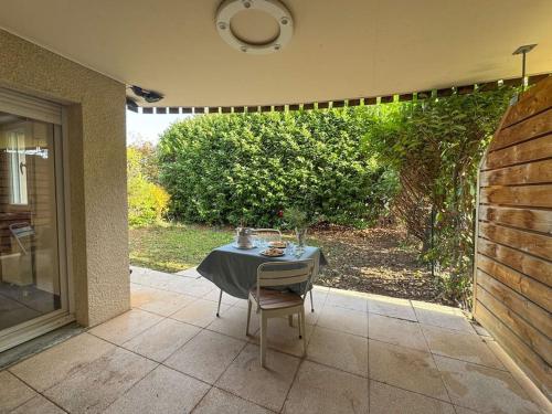 Photo de la galerie de l'établissement A Deux Pas du Lac Léman, à Thonon-les-Bains