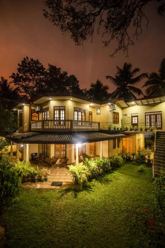 Κήπος έξω από το Wildlife Safari House