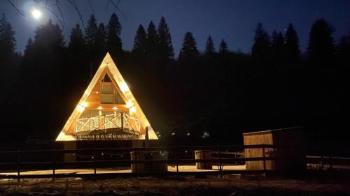 Landskap semula jadi dekat dengan rumah percutian