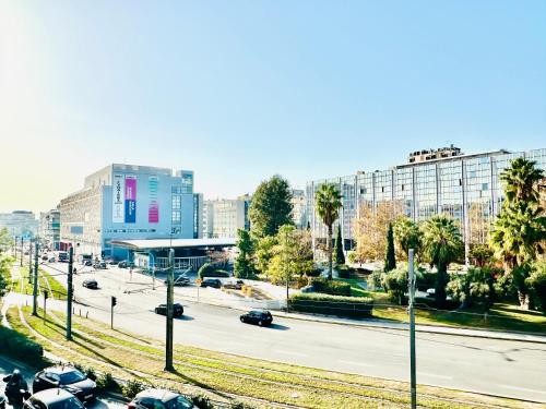 Modern 2BD with City View Near Acropolis