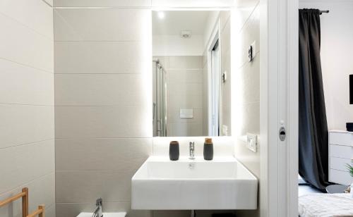 Koupelna v ubytování Luxury - Jacuzzi Apartments Near Rome
