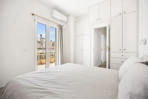 Designer comfy penthouse, Pagrati-"Hilton" area with splendid city views