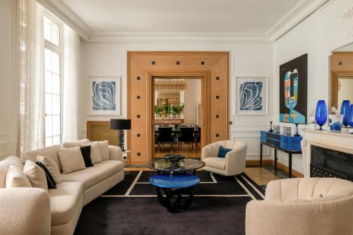 HIGHSTAY - Luxury Serviced Villa - Poincaré