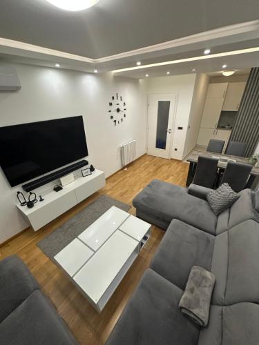 Televisyen dan/atau pusat hiburan di Bulevar Urban-Stay