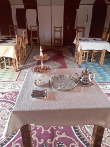 Εστιατόριο ή άλλο μέρος για φαγητό στο Mars Desert Camp Merzouga