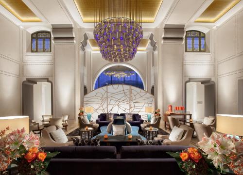 Ruang duduk di Royal Savoy Hotel & Spa