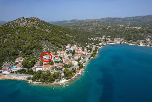 Apartments by the sea Poljica, Trogir - 11103