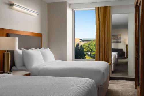 SpringHill Suites Indianapolis Downtown Image
