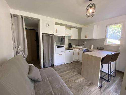 Appartement rénové avec terrasse et parking à Cauterets - FR-1-812-71