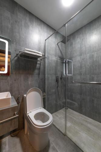 Dhiffushi Tourist Hotel photo 2