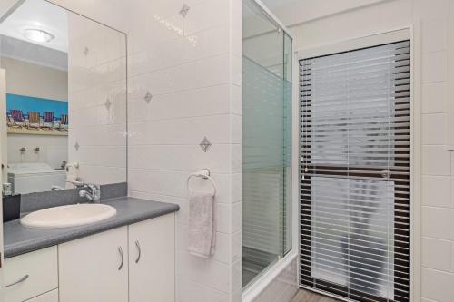 Et badeværelse på Sutherlands by the Sea