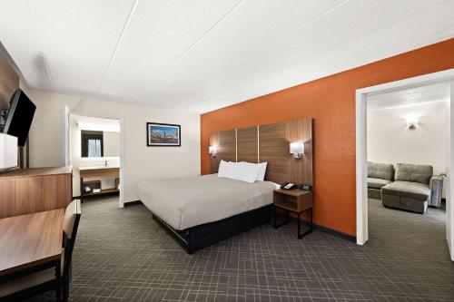 Postel nebo postele na pokoji v ubytování Quality Inn Mason Near Kings Island