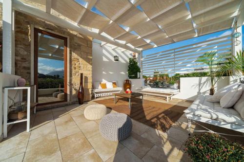 Χώρος καθιστικού στο Villa Trepida