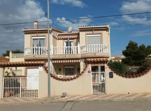 Schoene Wohnung mit mehreren Terrassen 108 m2