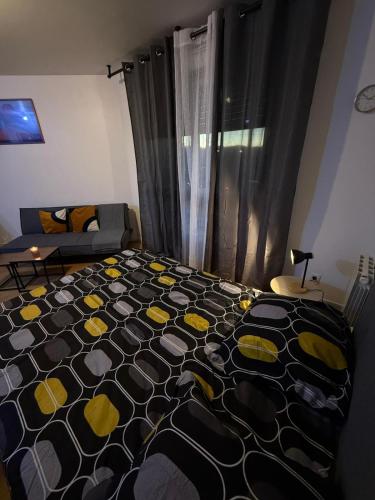Postel nebo postele na pokoji v ubytování Appartements Sully