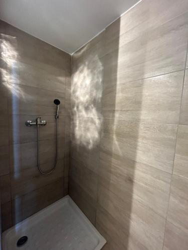 Photo de la galerie de l'établissement APPARTEMENT AVEC TERRASSE ET VUE, au Barcarès