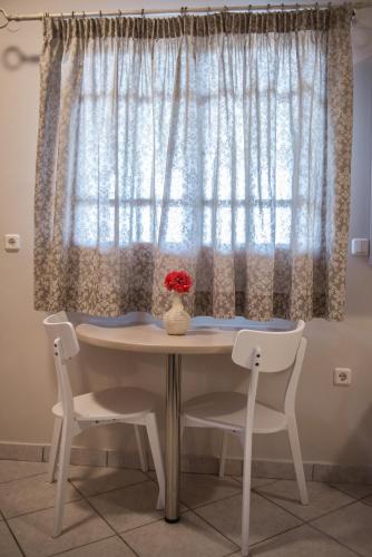 Gallery image of Aloni Studios & Apartments in Athanion