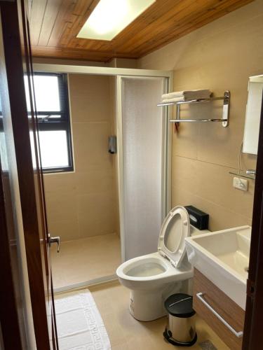 Koupelna v ubytování Landay Homestay