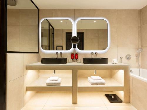 Un baño de Pullman Lyon