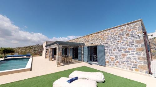 Bazén v ubytovaní Anna Luxury Villa by Cretevasion alebo v jeho blízkosti